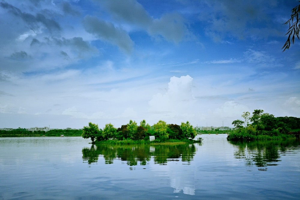 1689925600308974.jpg 湖海.jpg